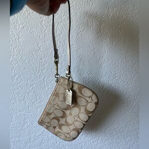 Coach EUC Wristlet